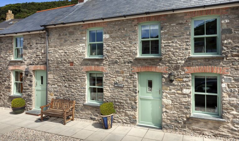 Green Sash Windows in Traditional Home Northamptonshire